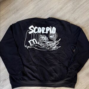 Good American unisex Black Scorpio Crewneck Sweatshirt